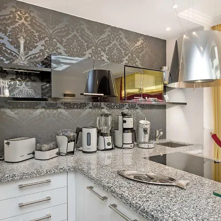 A Cappella - Wg 1 Gelbe Orchidee Villa