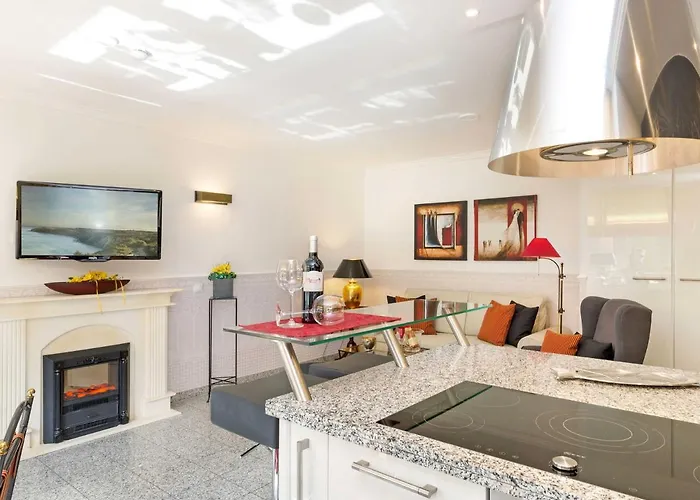 A Cappella - Wg 1 Gelbe Orchidee Villa *